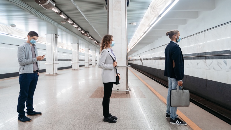 TfL ar putea cere călătorilor să poarte măști cu grad de protecție ridicat