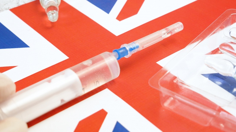 Britanicii sub 40 de ani vor primi o alternativă la vaccinul AstraZeneca