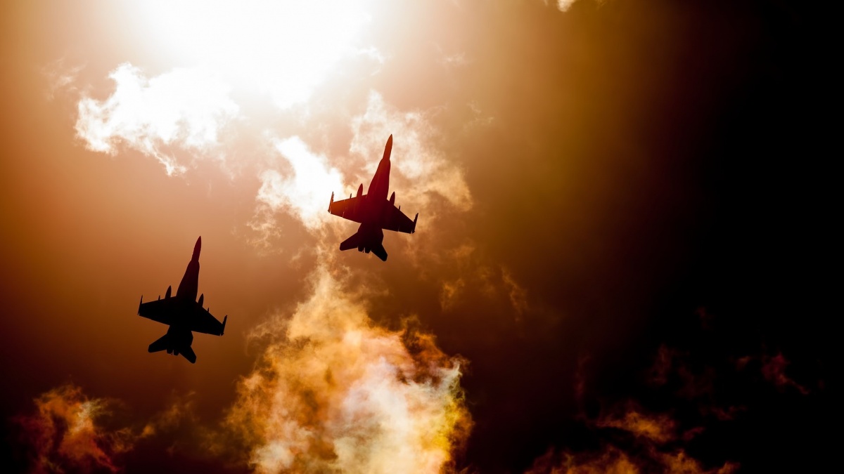 NATO trimite avioane de luptă în Europa de Est pe măsură ce amenințarea Rusiei crește