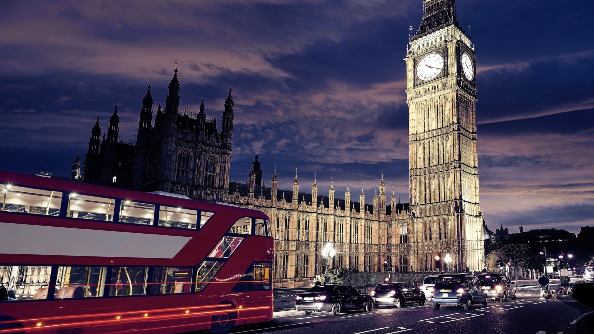 Șoferii de autobuze din Londra vor intra în grevă în weekendul prelungit 