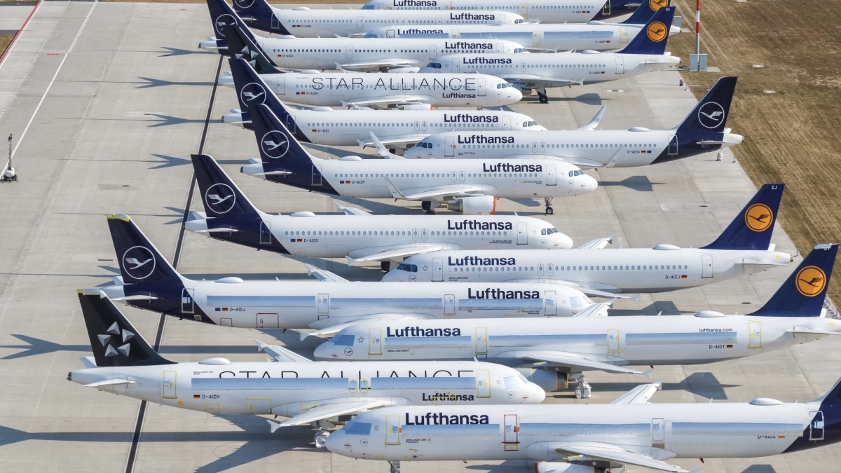 Zeci de zboruri ale Lufthansa anulate în UK
