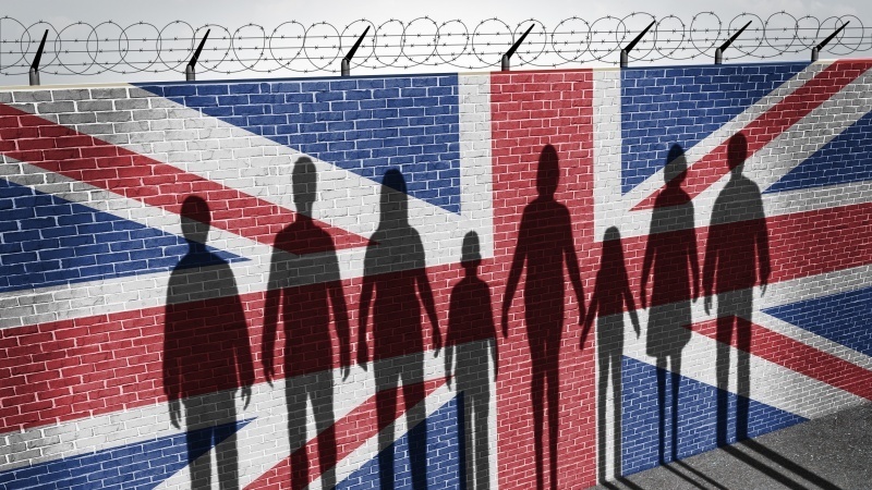 Oficial UK: Marea Britanie are prea mulți imigranți necalificați