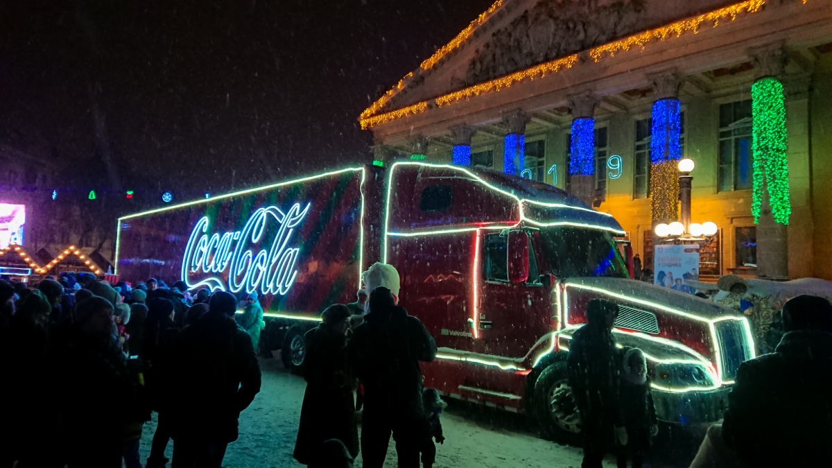 Au fost dezvăluite detaliile turului Camionului de Crăciun al Coca-Cola 