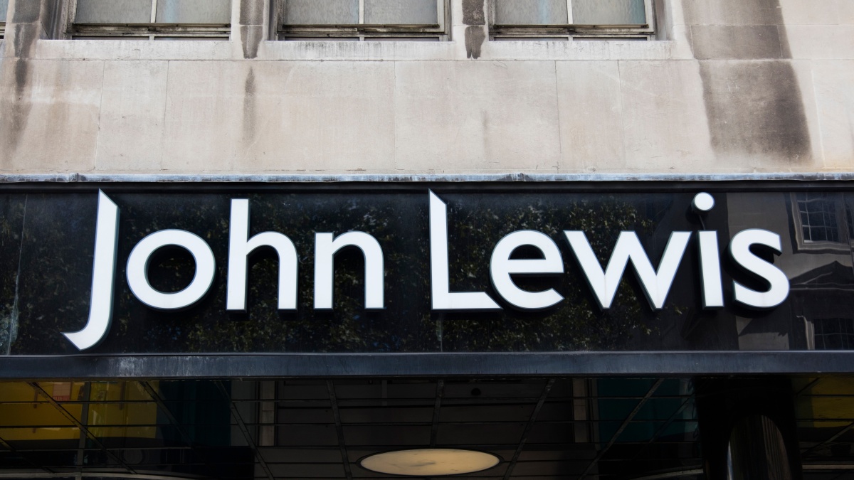 John Lewis va recruta pentru 10.000 de locuri de muncă!