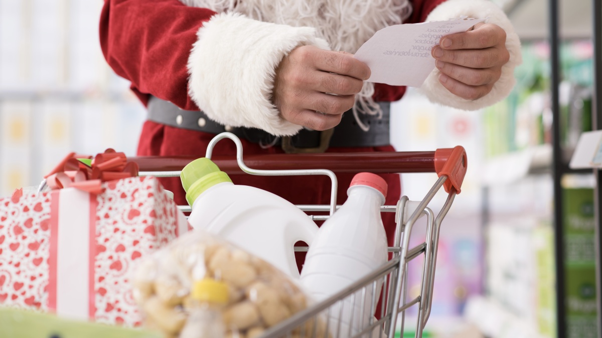 Un supermarket din UK oferă cumpărătorilor 500£ pentru a-și face proviziile pentru Crăciun