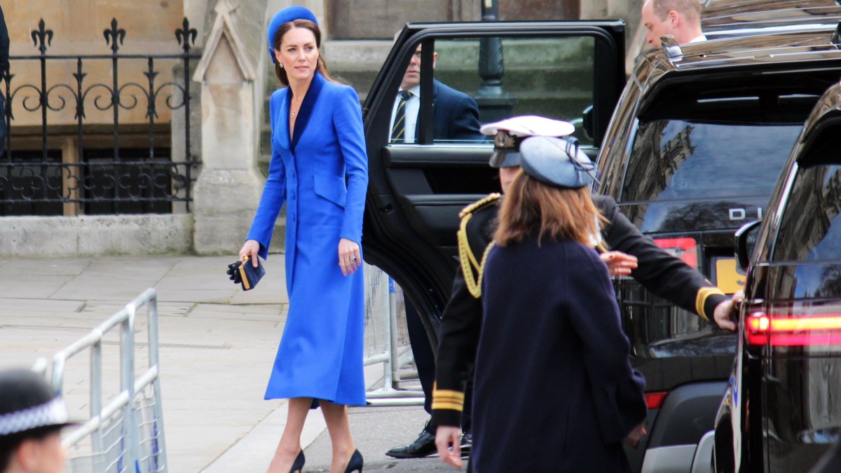 Kate Middleton a avut o operație abdominală și va lipsi din viața publică a familiei regale