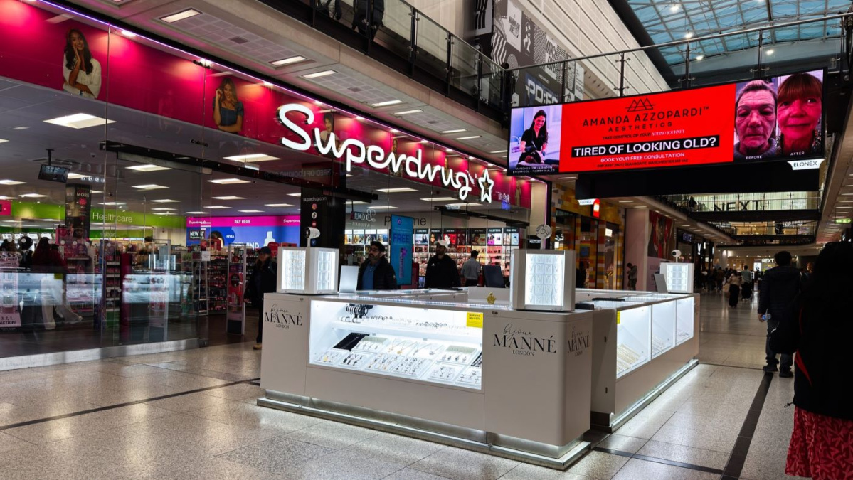 Important retailer britanic face angajări! 600 de job-uri disponibile...