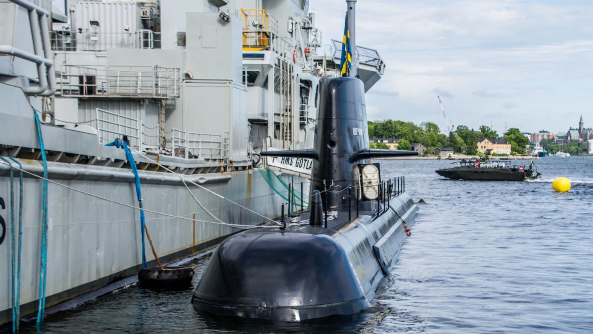 Româncă, reținută în UK pentru spionaj în favoarea Iranului