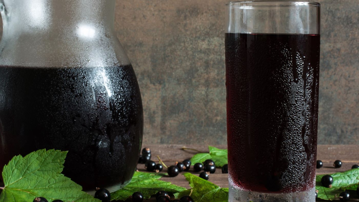 UK: Bucătărie distrusă de... o sticlă cu suc! Pagube de 20.000£...