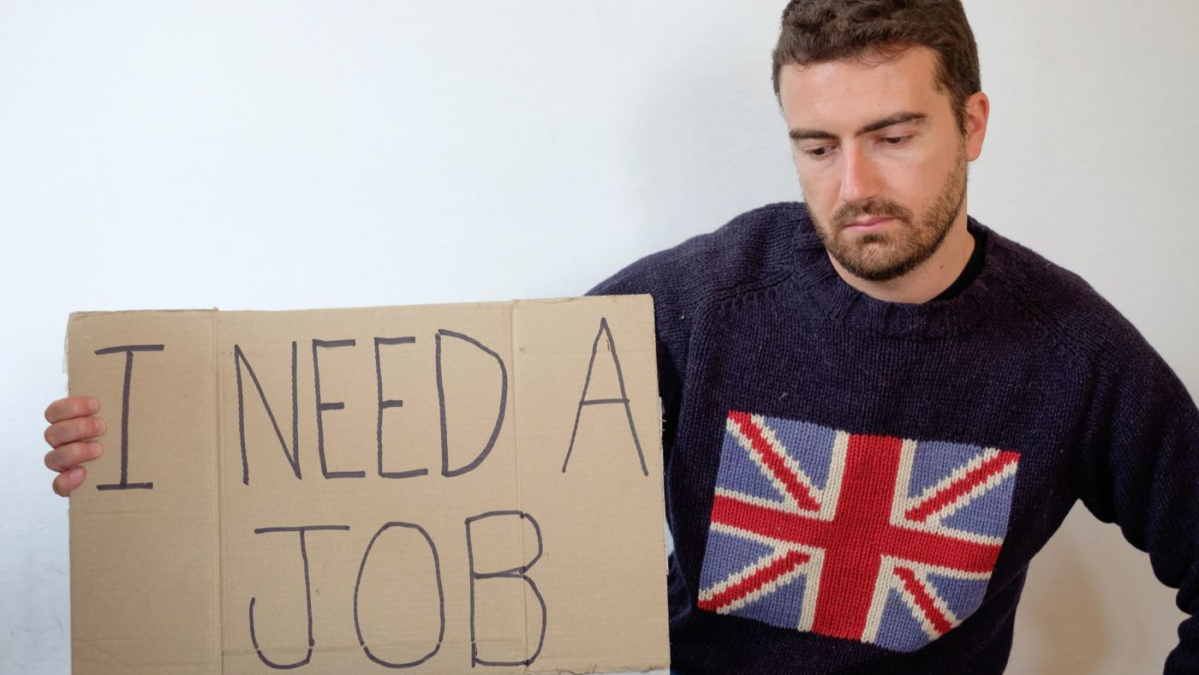 Vor fi ravagii pe piața muncii din Marea Britanie până în 2027