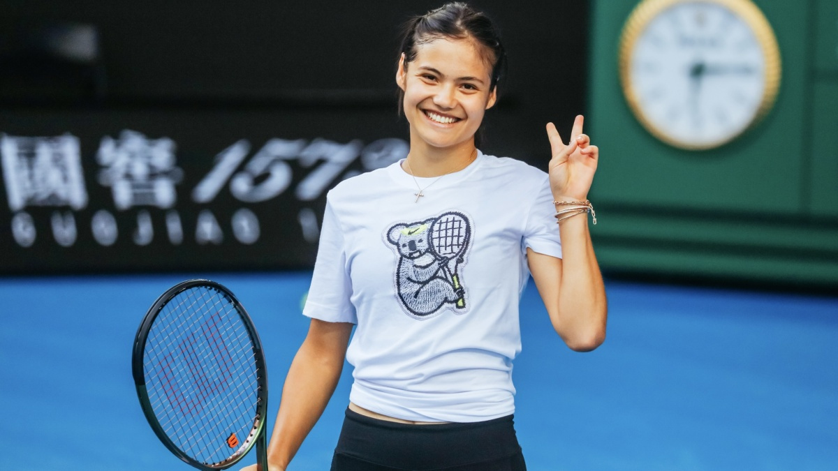 Emma Raducanu s-a retras de la Wimbledon