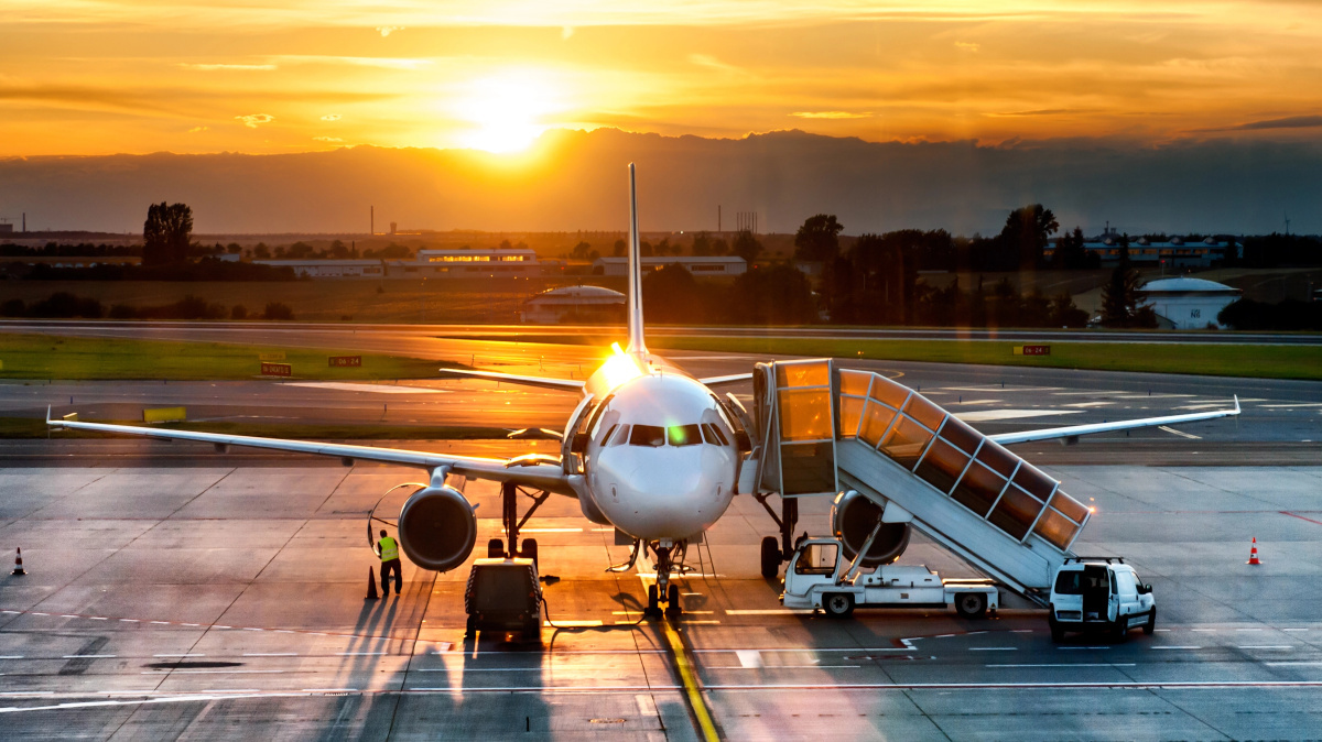 Reguli noi pe aeroporturile din UK pentru copii de MÂINE