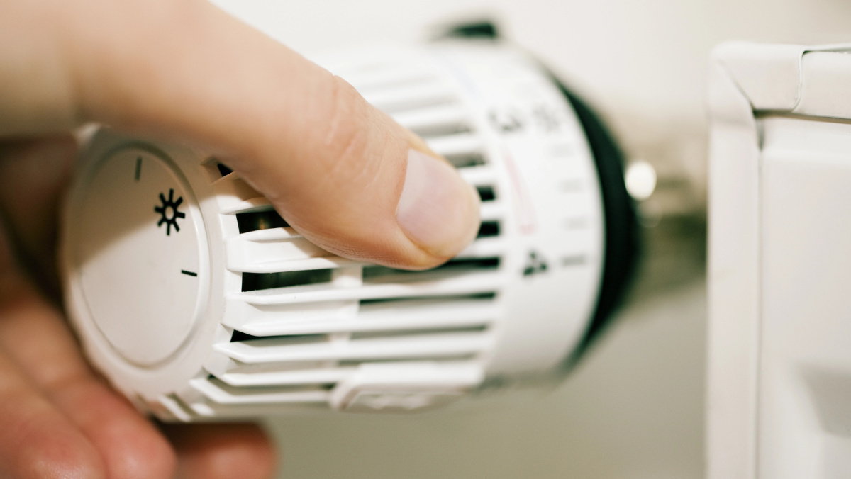 Locuiești în UK? Poți primi £150 la factura de energie