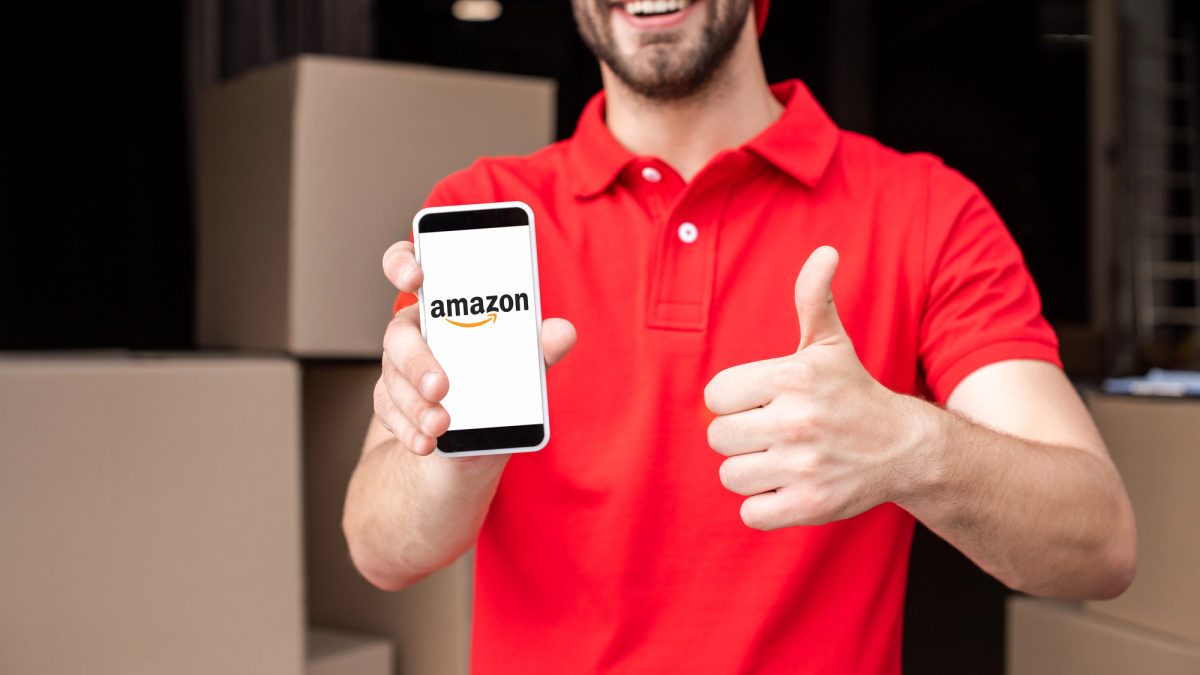 Amazon: 30.000 de joburi în UK, fără experiență!